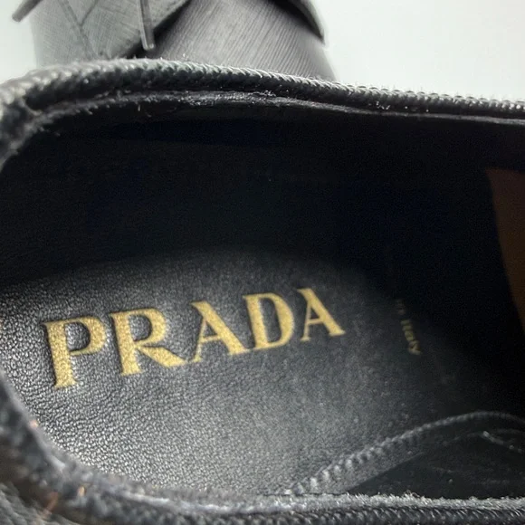 Prada Men's Black Textured Leather Plain Toe Derby Shoes Size 7 - Picture 10 of 10